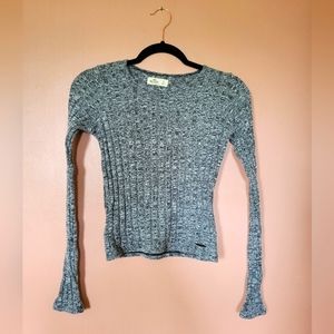 Hollister fitted crop sweater, size Small